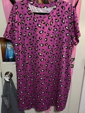 Pink leopard print Night Gown size L-XL NEW
